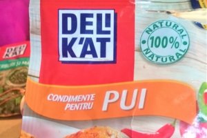 Salata de marti - cu pui, varza rosie si rucola