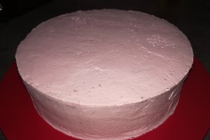 Desert tort cu crema caramel si mousse de zmeura
