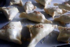 Pateuri cu carne - Somsa