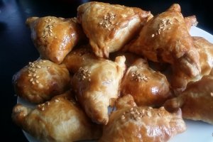 Pateuri cu carne - Somsa