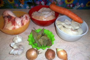 Tuslama din uger si burta de vita