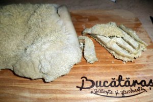 Tuslama din uger si burta de vita