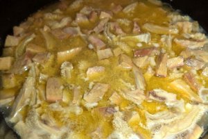 Tuslama din uger si burta de vita