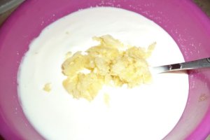 Tuslama din uger si burta de vita