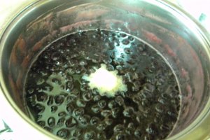 Dulceata de cirese amare