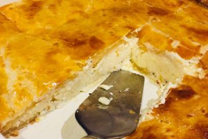 Placinta greceasca cu branza feta