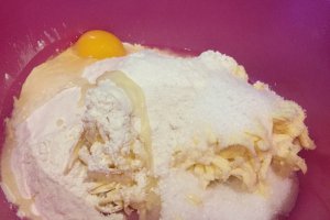 Placinta greceasca cu branza feta