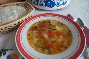 Ciorba de legume, cu tăiței
