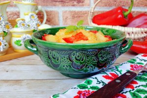 Salata de cartofi cu ardei copti