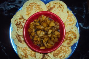 Desert pancakes cu mere