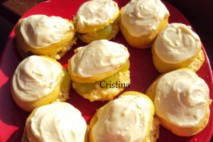 Desert choux a la creme cu struguri