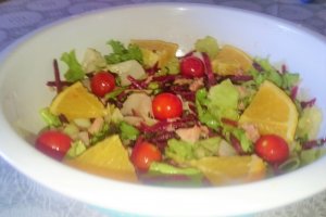 Salata verde cu ton si portocala