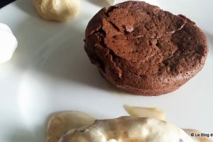 Desert prajitura 'mi-cuit' cu ciocolata