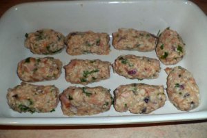 Sarmale despuiate pe pat de mamaliga