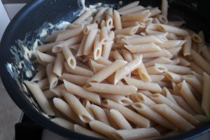 Paste cu pui, ciuperci si mascarpone