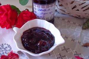 Dulceata din struguri negri