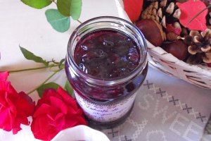 Dulceata din struguri negri