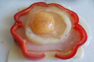 Aperitiv pachetele mic dejun, cu aluat foietaj