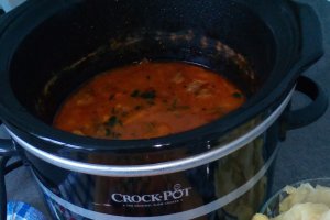 Fasole cu carnati afumati la slow cooker Crock-Pot