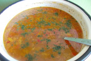 Ciorba de varza dulce, cu rasol afumat de porc