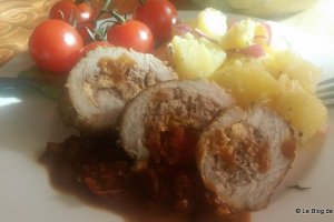 Rulada de porc cu branza cheddar