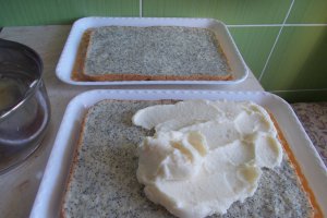 Desert prajitura cu mac si crema de lamaie
