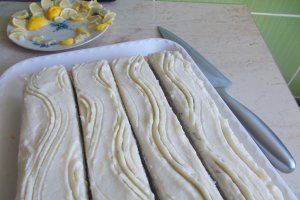 Desert prajitura cu mac si crema de lamaie