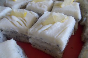 Desert prajitura cu mac si crema de lamaie
