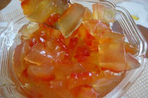 Dulceata de coji de pepene rosu