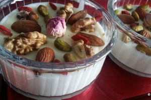 Desert crema de lapte orientala