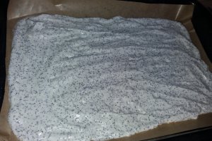 Desert prajitura cu mac si crema de vanilie