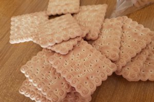 Desert prajitura cu crema de lamaie si biscuiti