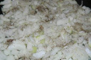 Fasole mixata cu ceapa caramelizata