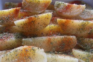 Cartofi aromatizati, la cuptor