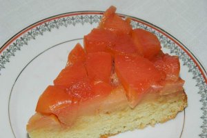 Desert prajitura rasturnata cu gutui - reteta nr. 800