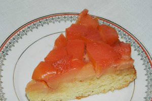 Desert prajitura rasturnata cu gutui - reteta nr. 800