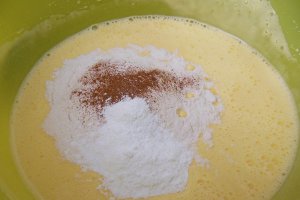 Desert prajitura cu prune si mascarpone