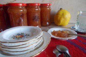 Dulceata de gutui, cu scortisoara si anason stelat