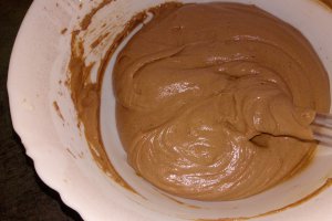 Desert prajitura marmorata, cu visine din compot
