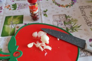 Mini gnocchi cu ton, peperoncino si smantana