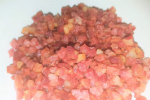 Supa de rosii cu bacon si galuste de gris