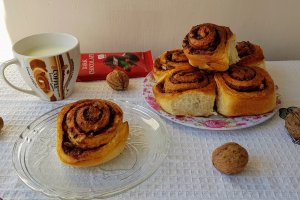 Desert spirale cu ciocolata si nuca