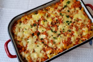 Paste cu carne tocata de pui si mozzarella