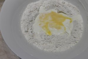 Pizza de casa cu de toate