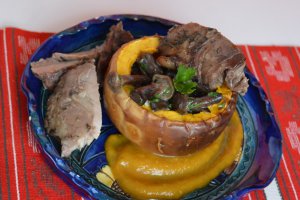 Friptura de miel cu ghebe sotate si sos de dovleac