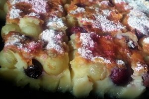 Desert clafoutis cu struguri