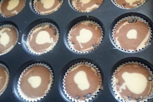 Desert muffins cu ciocolata si vanilie