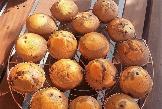 Desert muffins cu ciocolata si vanilie