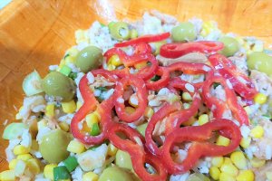 Salata de ton cu orez