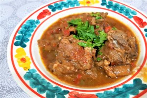 Gulas unguresc de berbecut la Crock-Pot